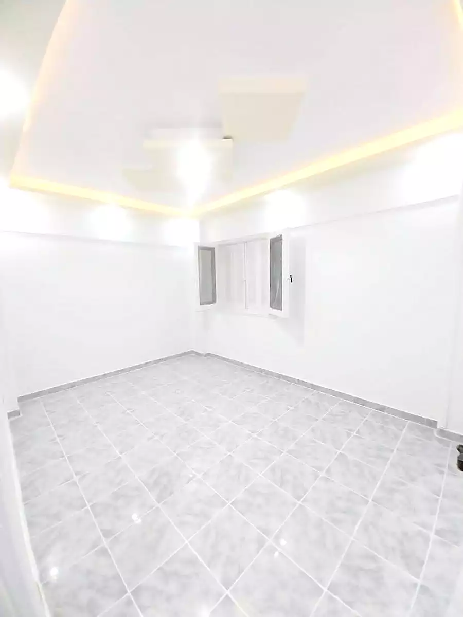 https://aqarmap.com.eg/ar/listing/6907840-for-sale-alexandria-al-agamy-shataa-el-nakheel