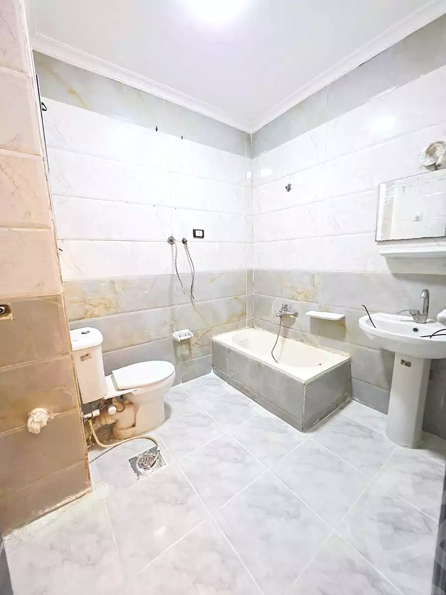 https://aqarmap.com.eg/ar/listing/6907861-for-sale-alexandria-al-agamy-shataa-el-nakheel