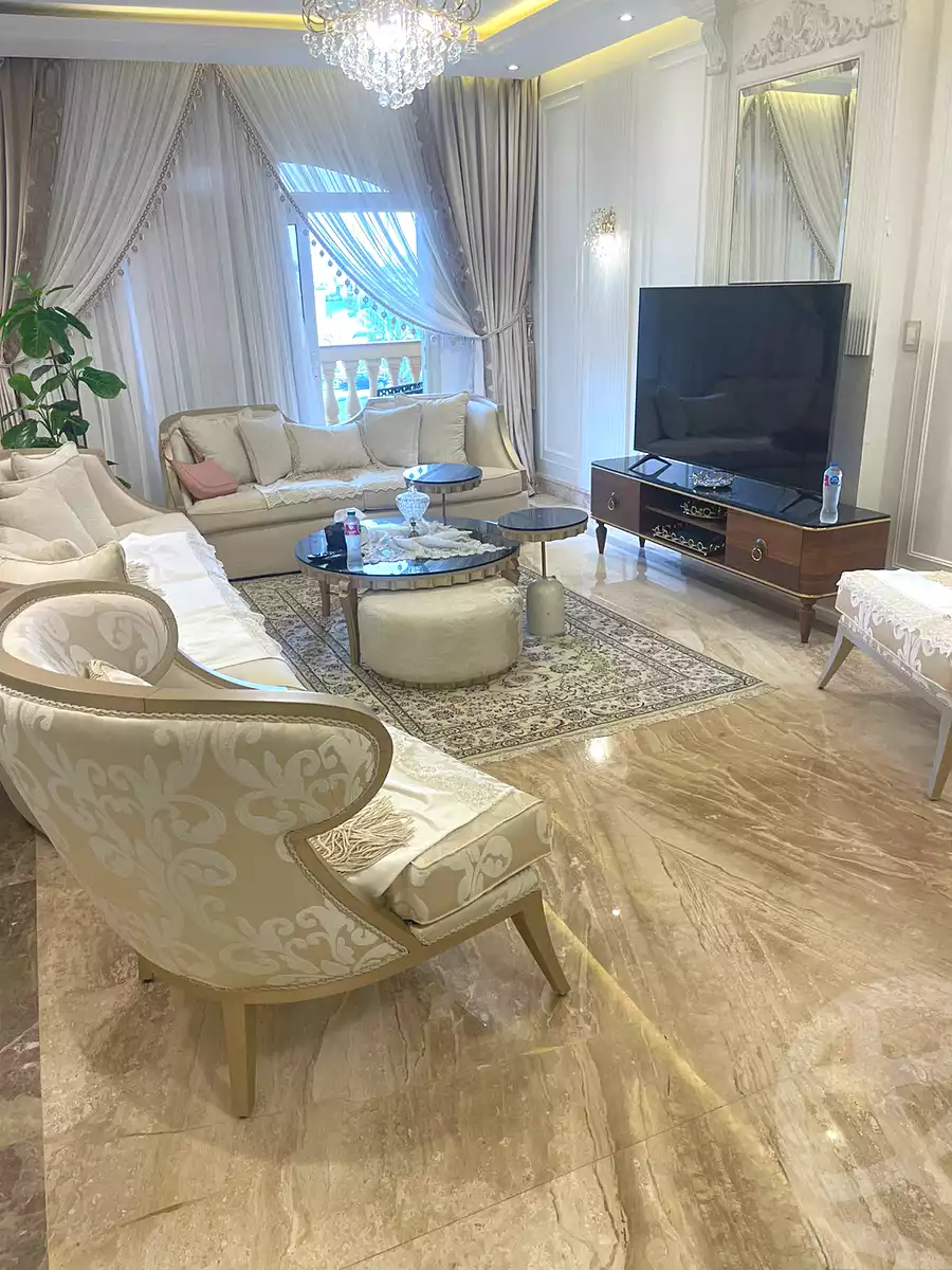 https://aqarmap.com.eg/ar/listing/6907989-for-sale-cairo-new-cairo-el-ahyaa-first-neighborhood-street-1