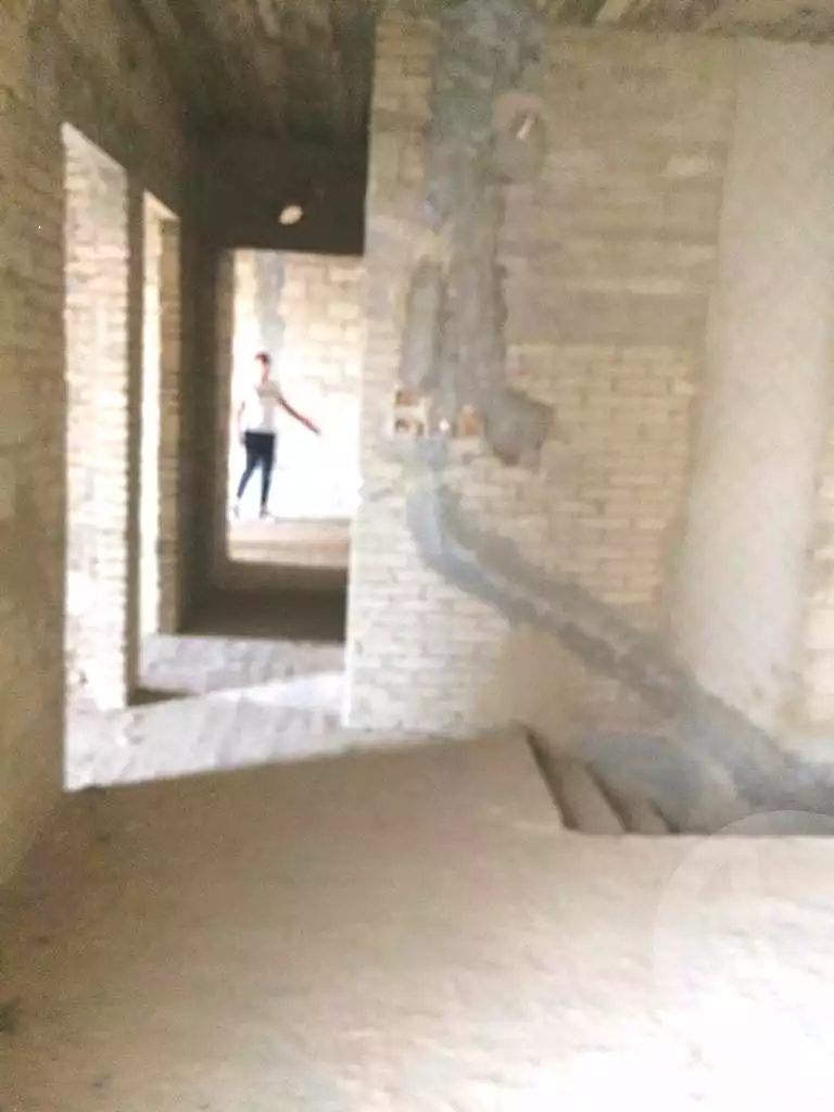 https://aqarmap.com.eg/en/listing/6908102-for-sale-cairo-el-sheikh-zayed-city-compounds-kmbwnd-wyst-twn-swdyk