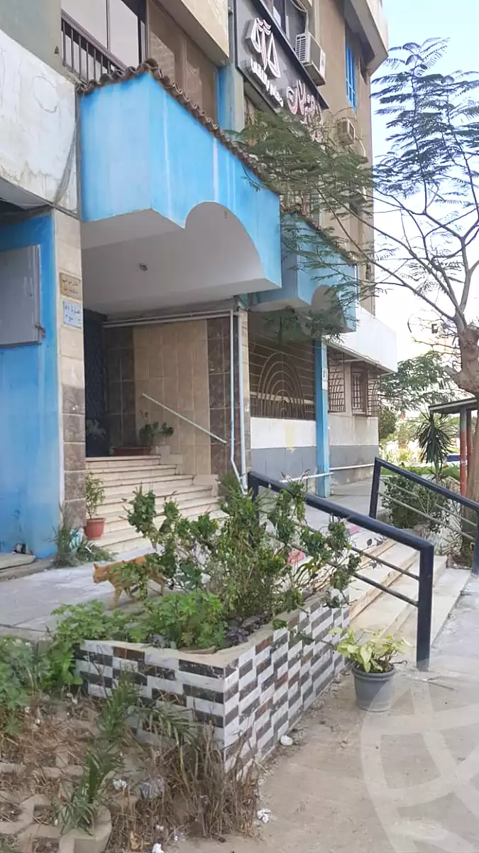 https://aqarmap.com.eg/ar/listing/6908280-for-sale-cairo-el-sheikh-zayed-city-el-hay-elawel-street-10