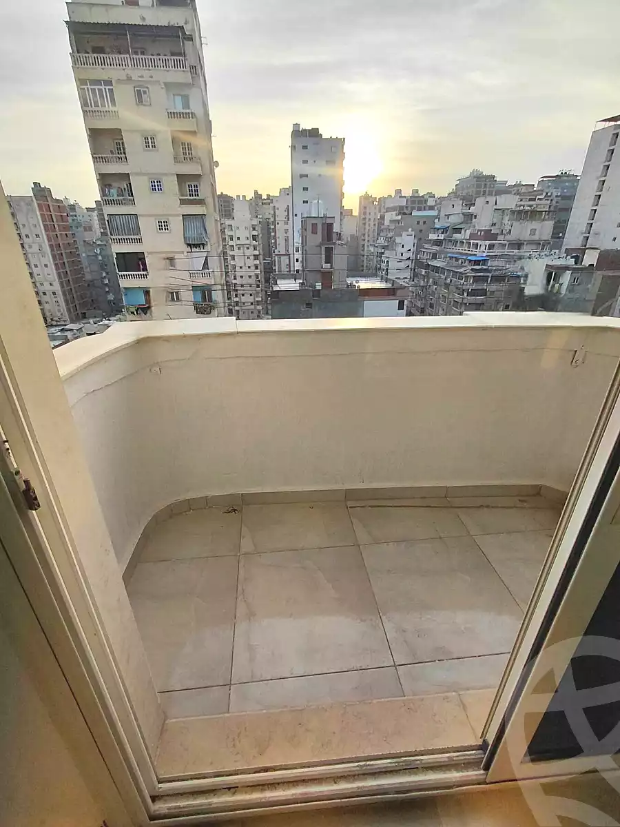 https://aqarmap.com.eg/ar/listing/6908884-for-sale-alexandria-miami-shr-jml-bd-lnsr