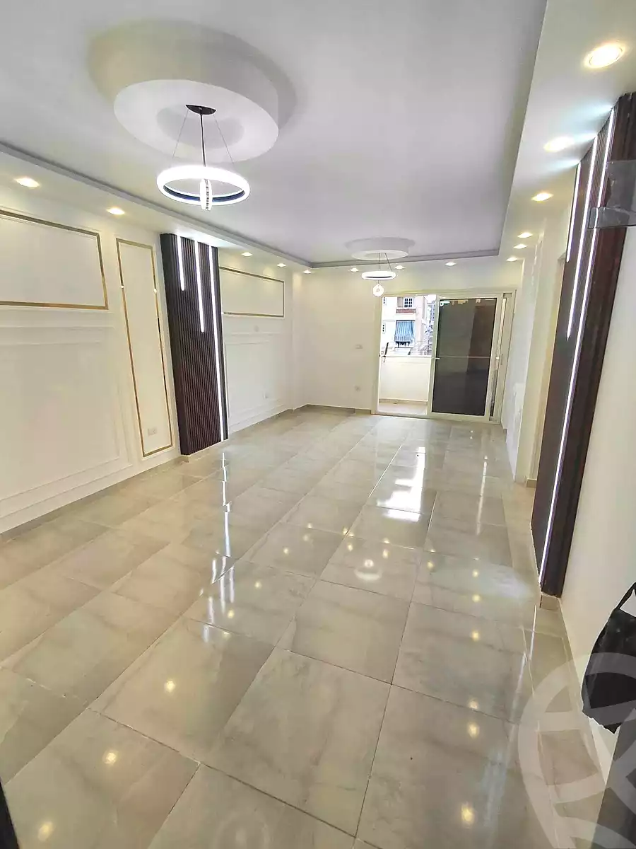 https://aqarmap.com.eg/ar/listing/6908884-for-sale-alexandria-miami-shr-jml-bd-lnsr