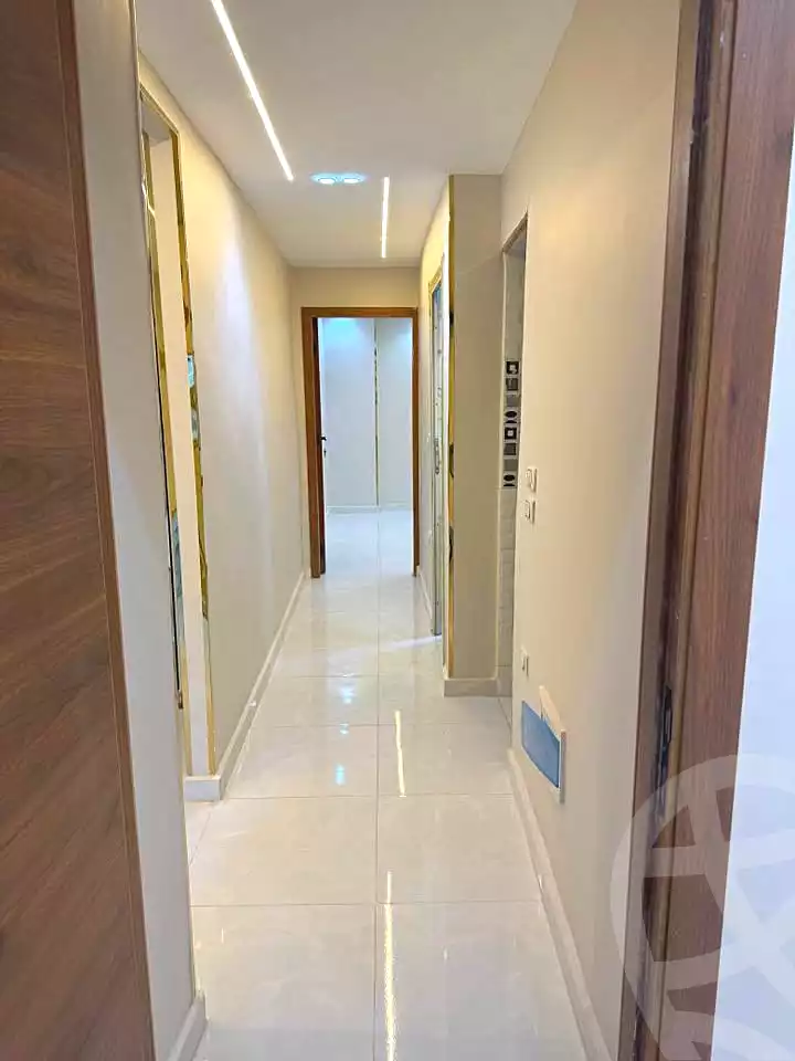 https://aqarmap.com.eg/ar/listing/6909451-for-sale-cairo-el-haram-el-lebeny-soltan-khattab-st