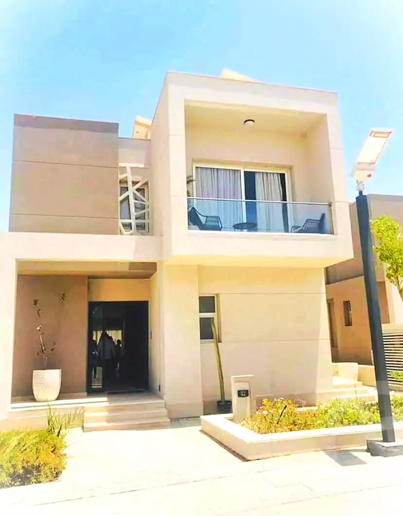 https://aqarmap.com.eg/ar/listing/6909642-for-sale-cairo-new-cairo-compounds-eastown-eastown-parks