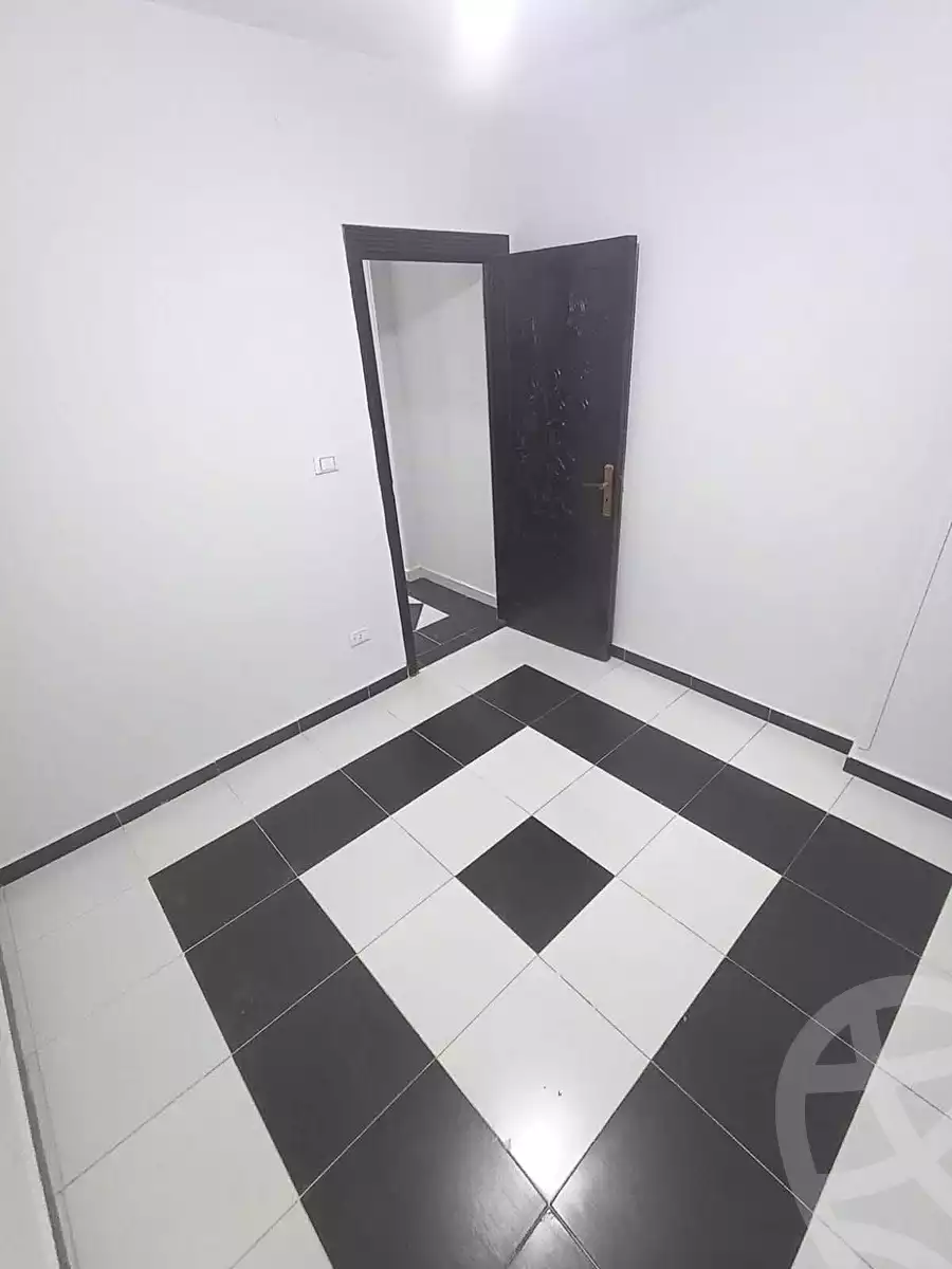 https://aqarmap.com.eg/ar/listing/6910299-for-sale-alexandria-al-agamy-lbytsh-ain-shams-st