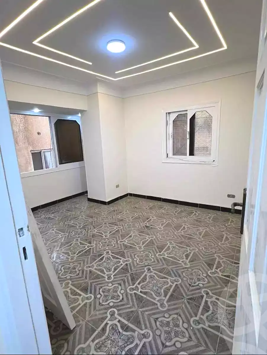 https://aqarmap.com.eg/ar/listing/6910663-for-sale-alexandria-al-agamy-lbytsh-el-hanafeya-st