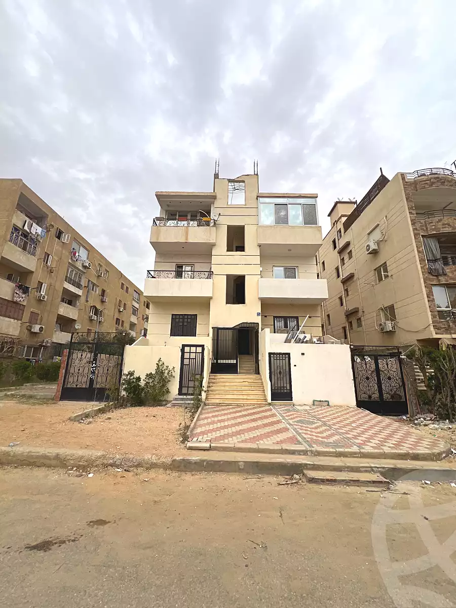 https://aqarmap.com.eg/en/listing/6910867-for-rent-cairo-el-sheikh-zayed-city-shr-lbstn
