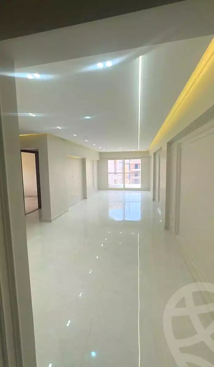 https://aqarmap.com.eg/ar/listing/6911061-for-rent-alexandria-lsywf-gamila-city-compound
