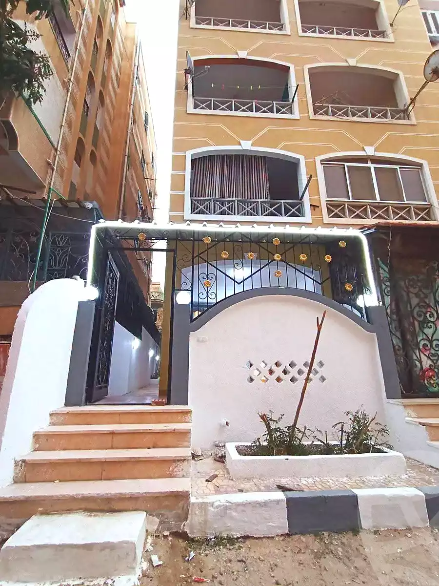 https://aqarmap.com.eg/en/listing/6911421-for-sale-alexandria-al-agamy-shataa-el-nakheel