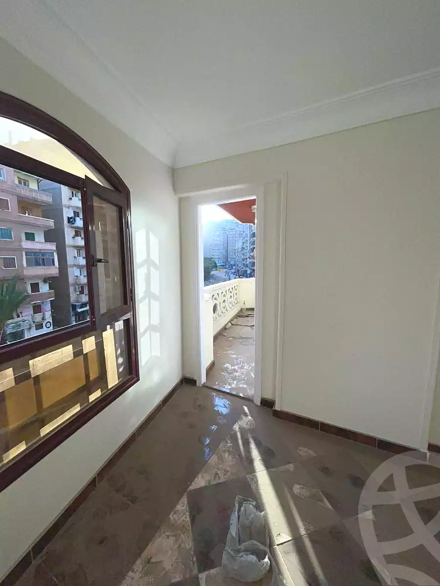 https://aqarmap.com.eg/ar/listing/6911454-for-sale-alexandria-sydy-bshr
