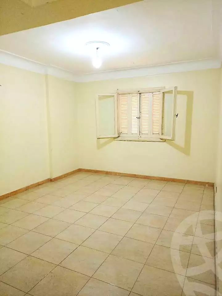 https://aqarmap.com.eg/en/listing/6911510-for-sale-alexandria-el-mandara-alex-el-mandara-bahri