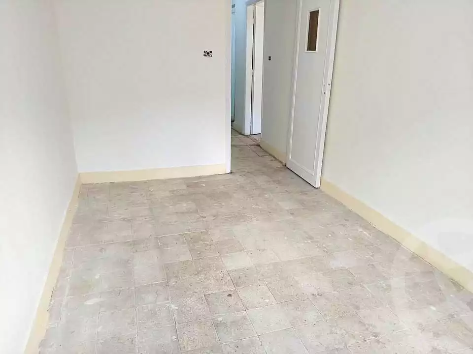 https://aqarmap.com.eg/ar/listing/6911949-for-sale-alexandria-al-agamy-el-hanouvel