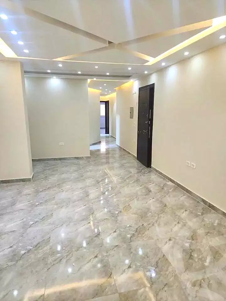 https://aqarmap.com.eg/ar/listing/6912903-for-rent-cairo-ain-shams-jsr-lswys