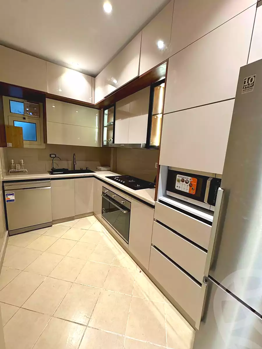 https://aqarmap.com.eg/ar/listing/6695684-for-sale-cairo-el-sheikh-zayed-city-compounds-dh-drys