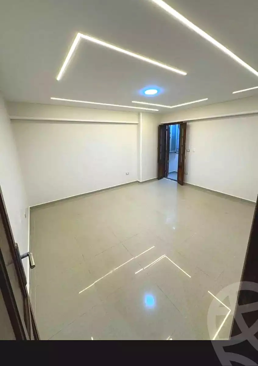 https://aqarmap.com.eg/ar/listing/6914189-for-sale-alexandria-sydy-bshr-sydy-bshr-bhry-el-shaikh-hussein-soliman-18-st