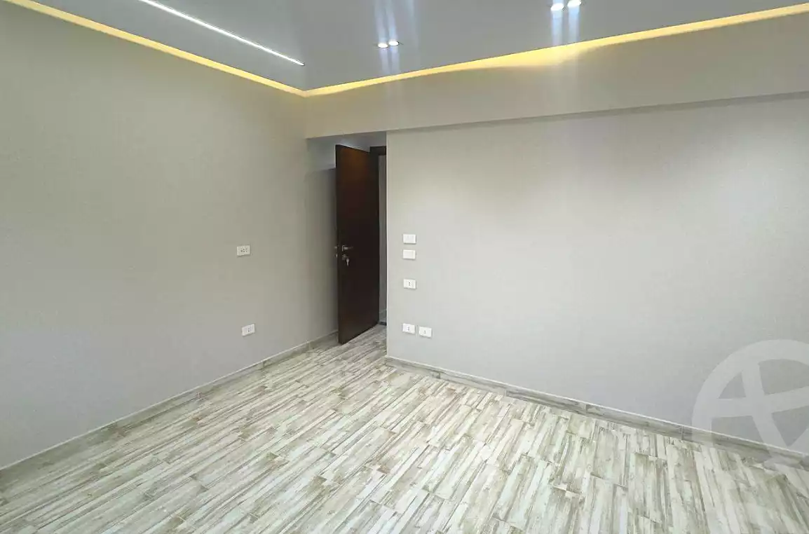 https://aqarmap.com.eg/en/listing/6914775-for-rent-alexandria-lsywf-shamaa