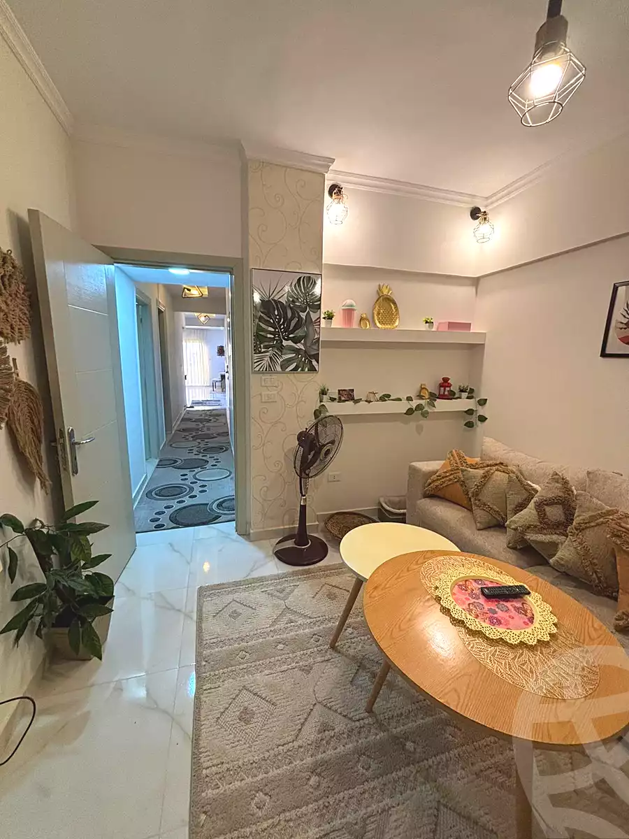 https://aqarmap.com.eg/ar/listing/6914876-for-rent-cairo-new-cairo-el-ahyaa-third-neighborhood-street-1