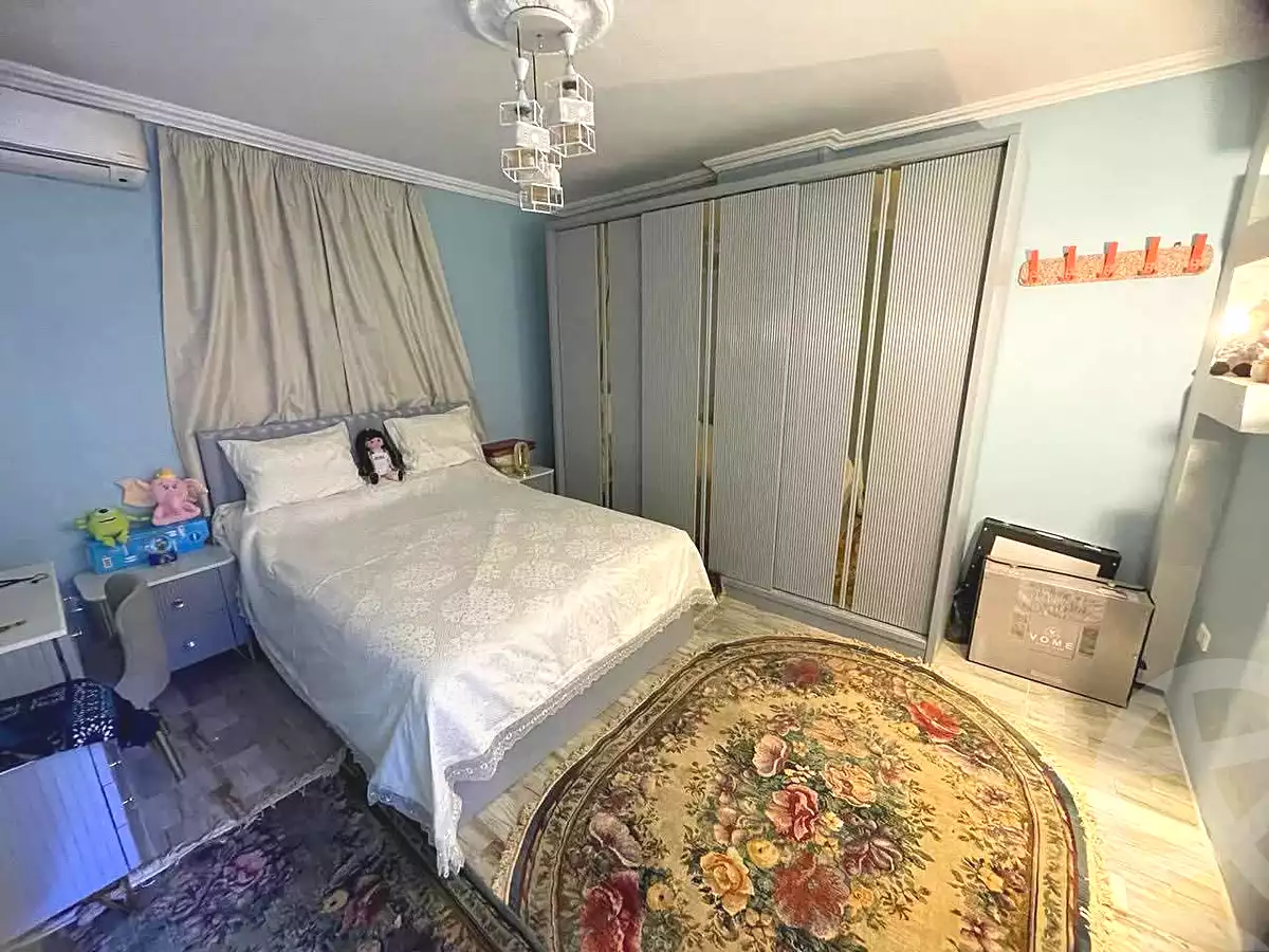 https://aqarmap.com.eg/ar/listing/6915208-for-sale-cairo-helwan-hadayek-helwan-nile-corniche-st