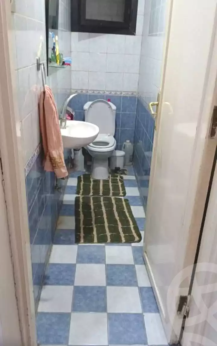 https://aqarmap.com.eg/en/listing/6915623-for-sale-cairo-el-zaytun-hlmy-lzytwn-ibn-el-hakam-sq