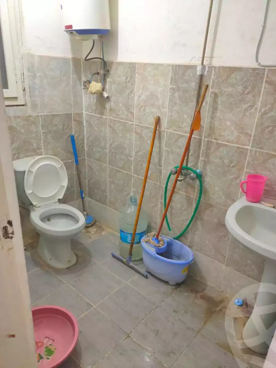 https://aqarmap.com.eg/ar/listing/6912030-for-sale-alexandria-al-agamy-bw-ywsf-hosni-mubarak-st