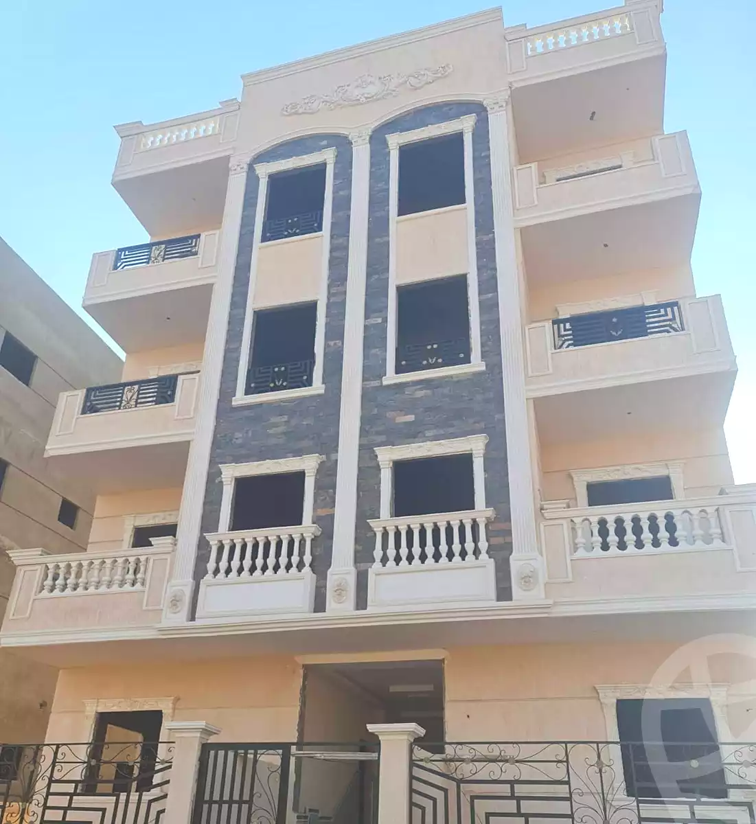 https://aqarmap.com.eg/ar/listing/6917622-for-sale-cairo-badr-city-hai-el-ashgar-featured-neighborhood-bait-el-watan