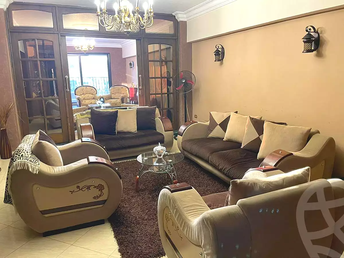 https://aqarmap.com.eg/en/listing/6918031-for-sale-cairo-helwan-helwan-el-sharkeya-heidar-st