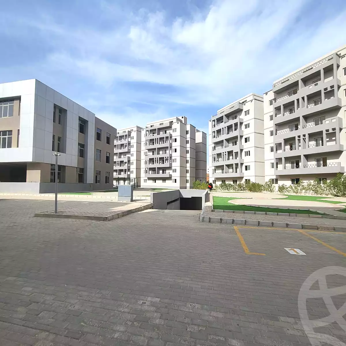 https://aqarmap.com.eg/ar/listing/6919643-for-sale-cairo-6th-of-october-hadaeq-october-compounds