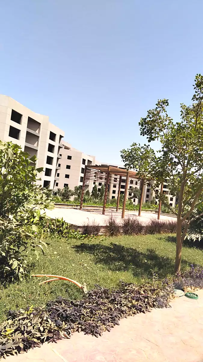 https://aqarmap.com.eg/ar/listing/6919754-for-sale-cairo-new-cairo-lmstqbl-syty-compounds-zyzyny-lmstqbl-rdk-llttwyr
