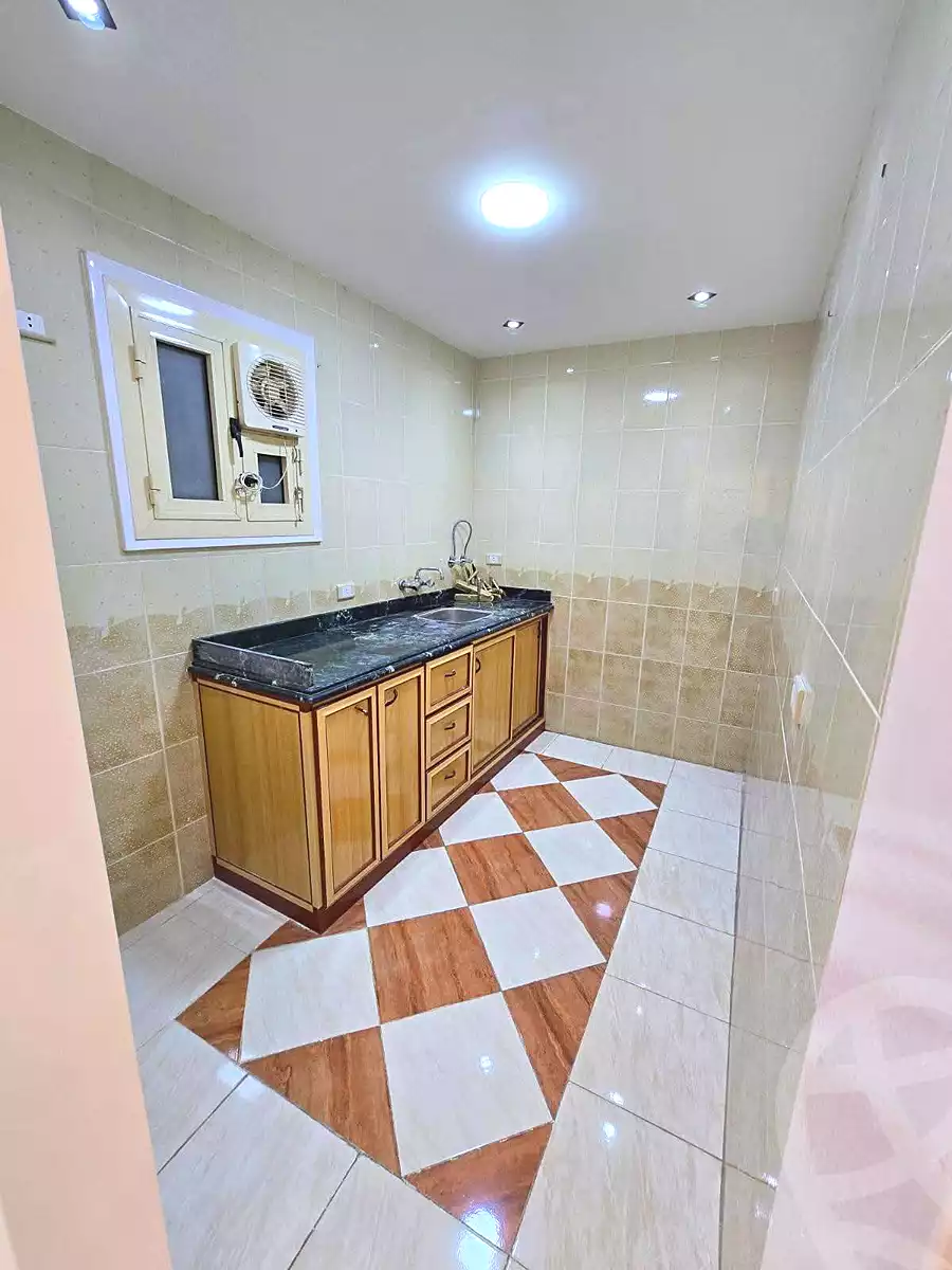 https://aqarmap.com.eg/ar/listing/6919872-for-sale-alexandria-miami-el-sebaey-st