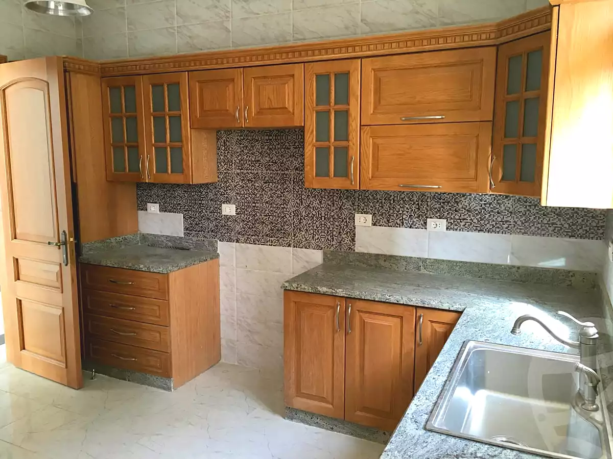 https://aqarmap.com.eg/ar/listing/6920224-for-rent-cairo-new-cairo-compounds-lake-view