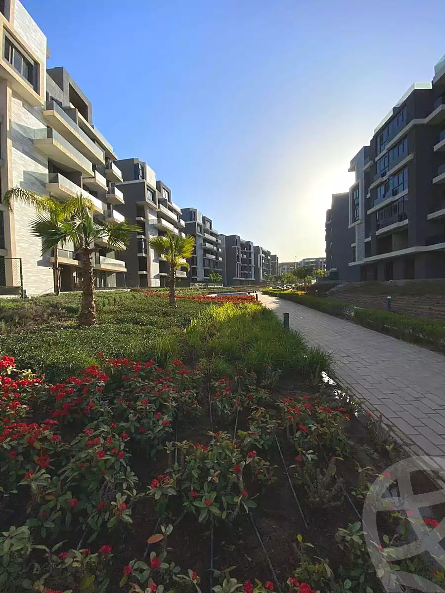https://aqarmap.com.eg/ar/listing/6920993-for-sale-cairo-6th-of-october-hadaeq-october-compounds-sun-capital