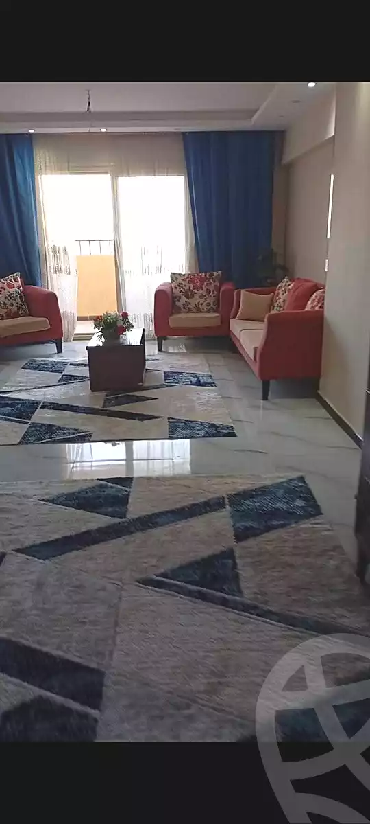 https://aqarmap.com.eg/ar/listing/6921011-for-sale-cairo-helwan-ahmed-enci-st