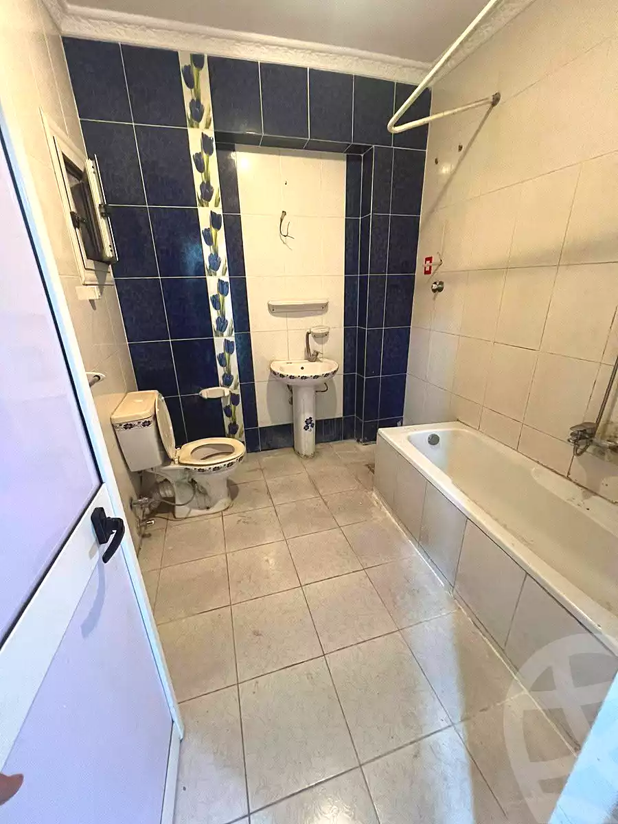 https://aqarmap.com.eg/ar/listing/6921265-for-sale-alexandria-sydy-bshr-sydy-bshr-bhry-ali-hipa-st