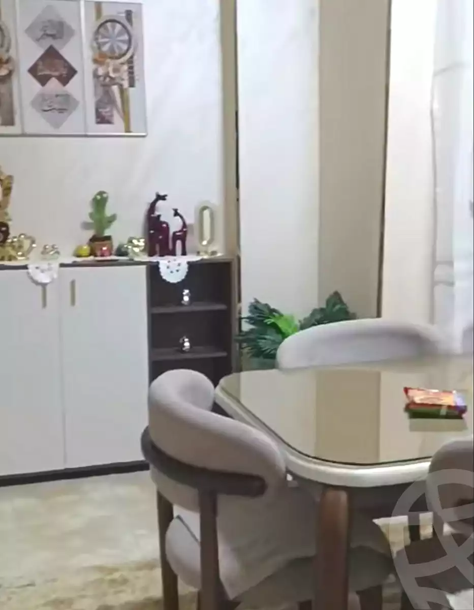 https://aqarmap.com.eg/ar/listing/6921763-for-sale-cairo-ain-shams-ain-shams-el-sharkia-el-eshrein-stt