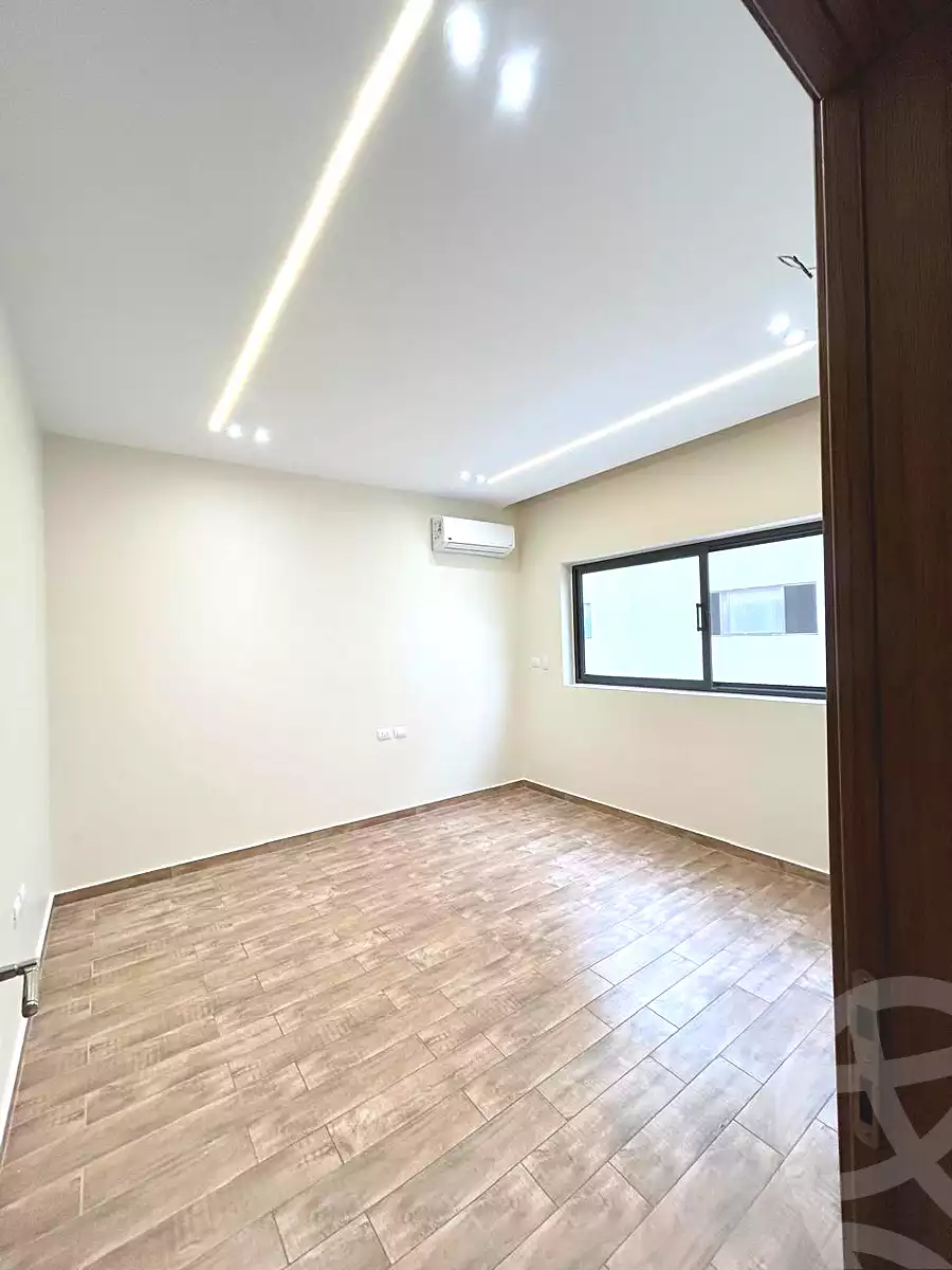https://aqarmap.com.eg/ar/listing/6922479-for-rent-cairo-new-cairo-compounds-lakeview-residence