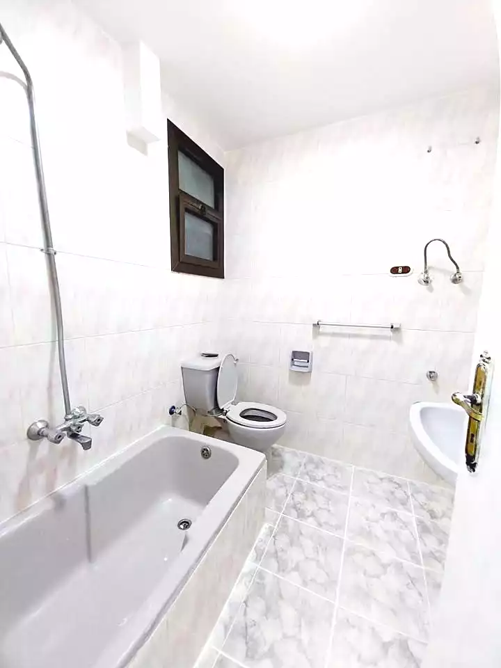 https://aqarmap.com.eg/ar/listing/6922511-for-sale-alexandria-al-agamy-shataa-el-nakheel