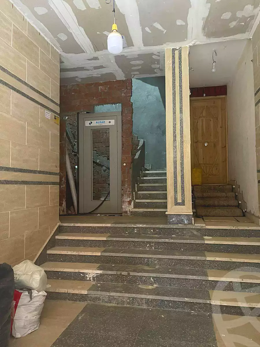 https://aqarmap.com.eg/ar/listing/6922660-for-sale-cairo-faisal-el-tawabeq-el-shaheed-ahmed-hamdy-st