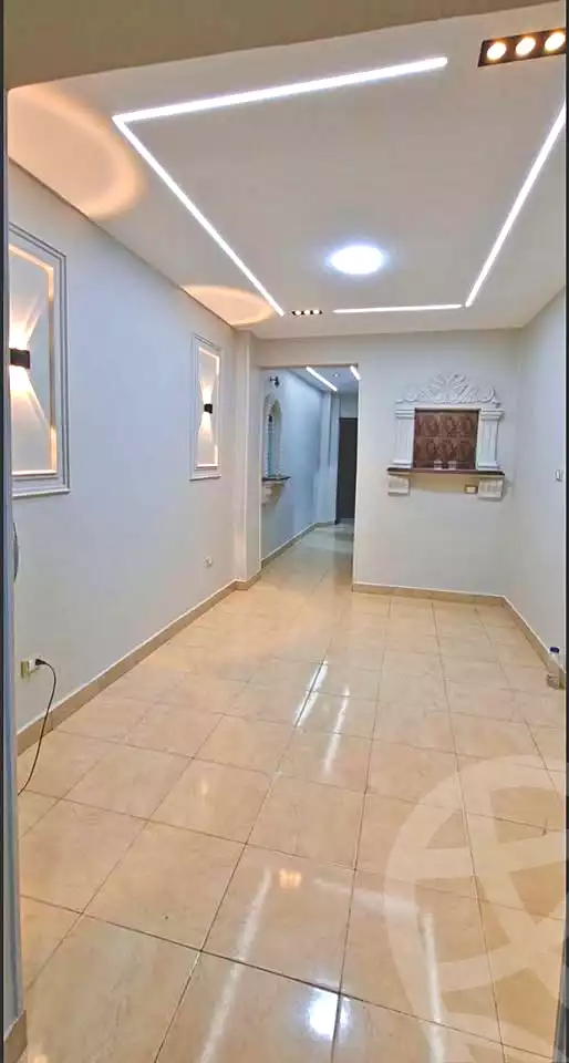 https://aqarmap.com.eg/ar/listing/6922724-for-sale-cairo-el-haram-shareaa-khatem-el-morsalen