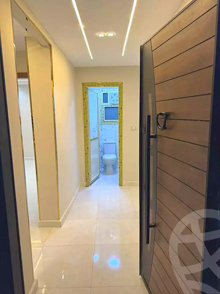 https://aqarmap.com.eg/ar/listing/6922743-for-sale-cairo-el-haram-el-lebeny-soltan-khattab-st