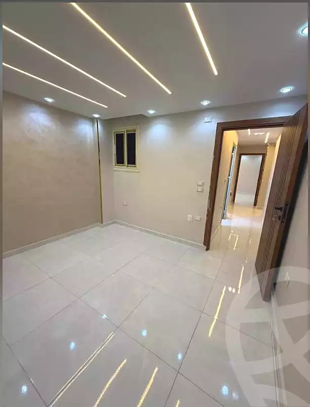 https://aqarmap.com.eg/en/listing/6923688-for-sale-cairo-el-haram-el-lebeny-soltan-khattab-st