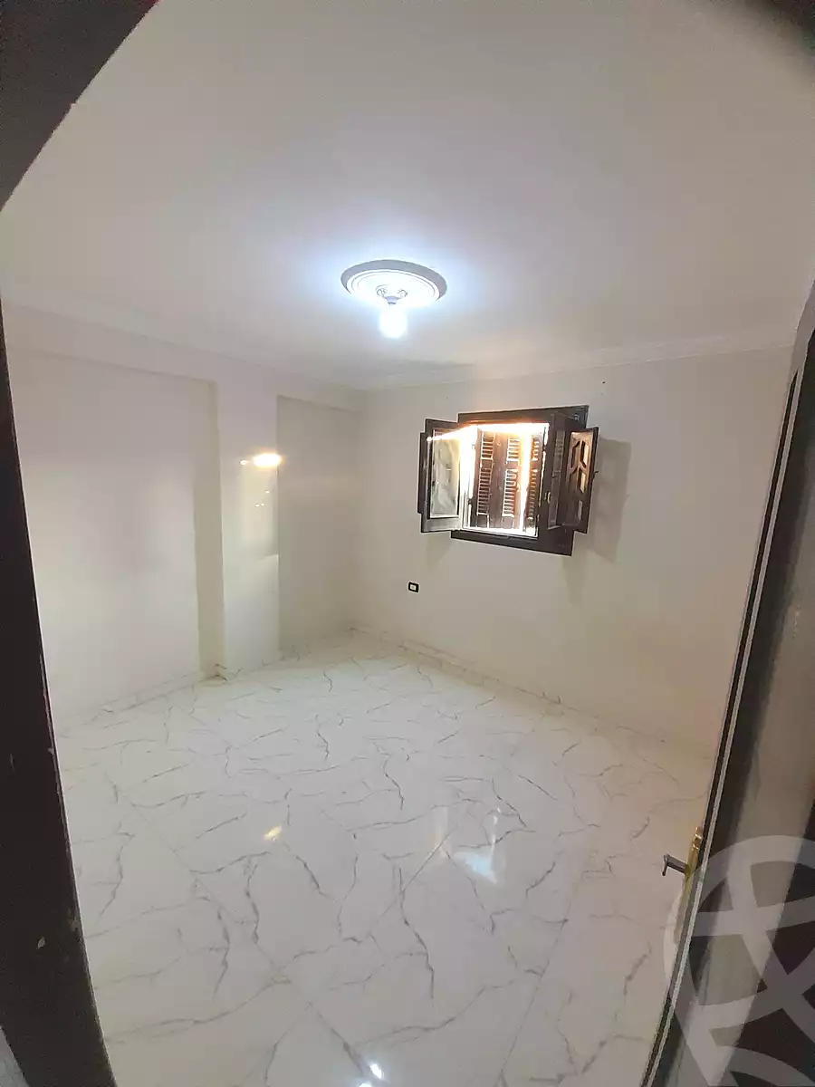 https://aqarmap.com.eg/ar/listing/6923759-for-sale-alexandria-bw-qyr-street-25