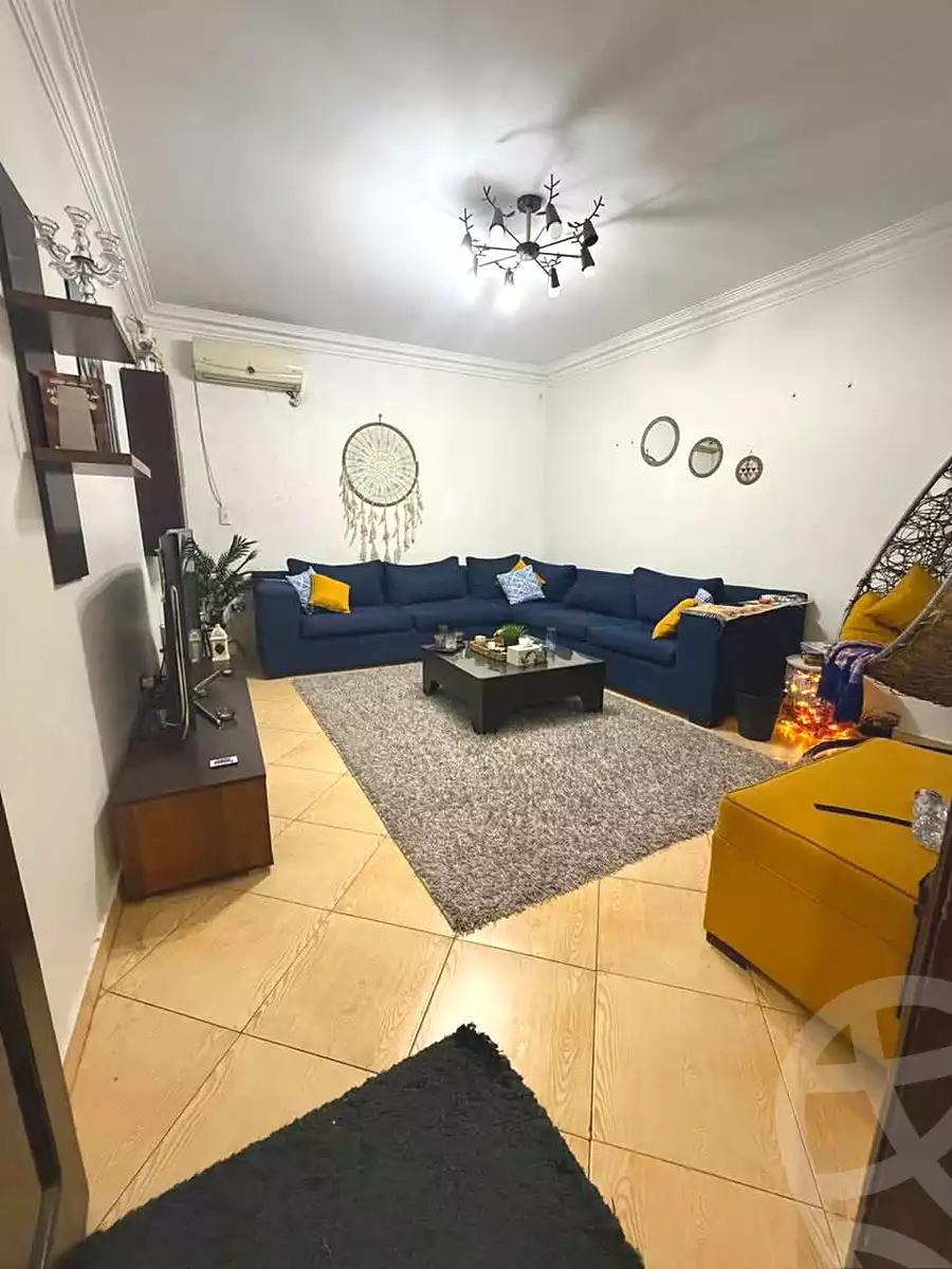 https://aqarmap.com.eg/en/listing/6924215-for-sale-cairo-el-haram-abo-el-feda-st