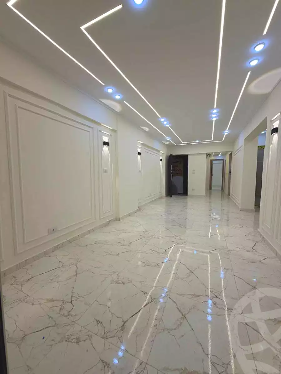https://aqarmap.com.eg/ar/listing/6925070-for-sale-alexandria-el-asafra-l-sfr-bhry