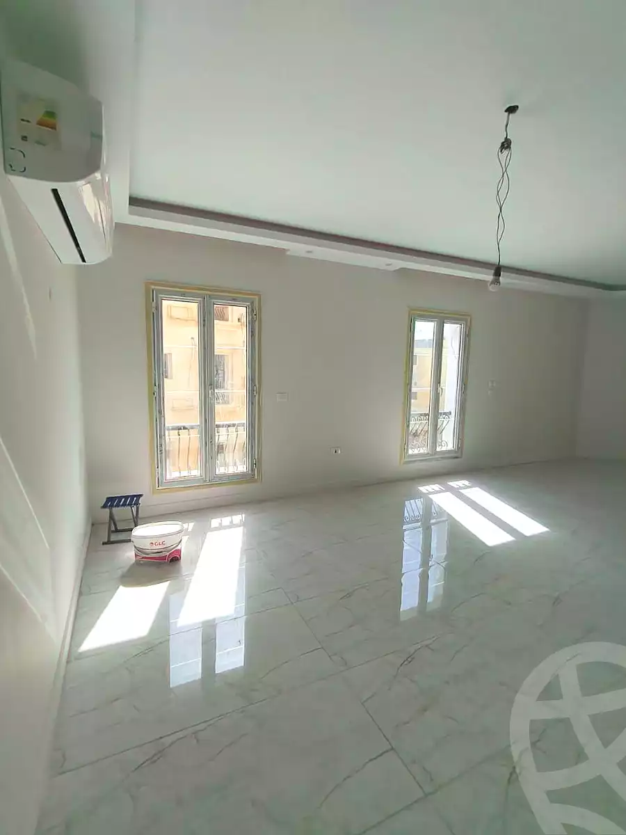 https://aqarmap.com.eg/en/listing/6927294-for-rent-cairo-new-cairo-compounds-mountain-view-hyde-park