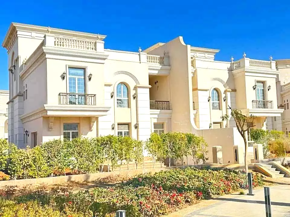 https://aqarmap.com.eg/ar/listing/6927975-for-sale-cairo-new-administrative-capital-r5-granville-compound-founders