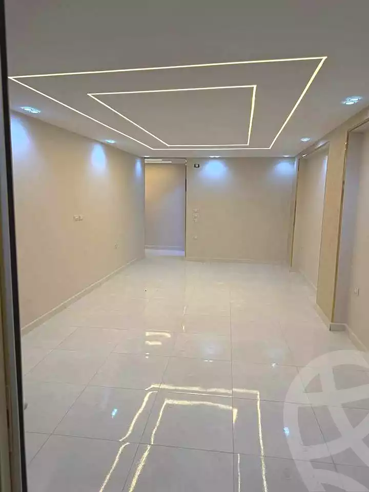 https://aqarmap.com.eg/en/listing/6928417-for-sale-cairo-el-haram-el-lebeny-soltan-khattab-st