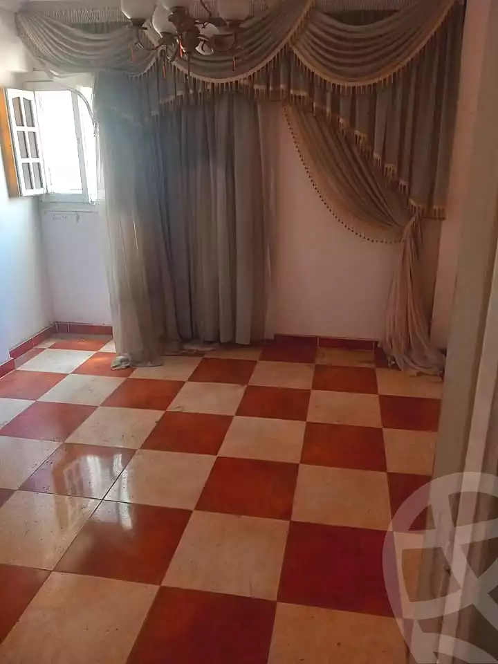 https://aqarmap.com.eg/en/listing/6928435-for-sale-alexandria-new-miami-eskot