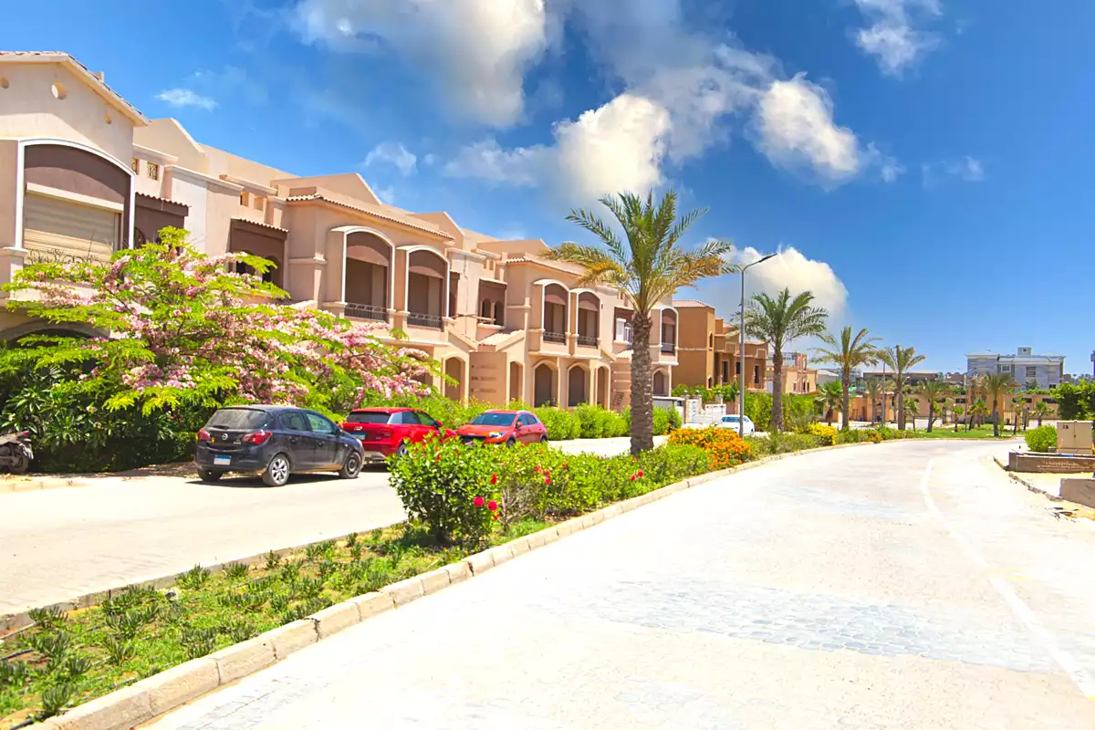https://aqarmap.com.eg/ar/listing/6928609-for-sale-cairo-new-cairo-compounds-kattameya-gardens