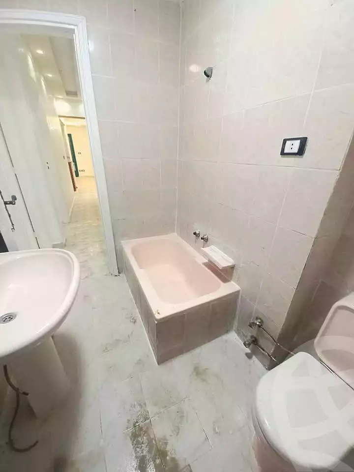 https://aqarmap.com.eg/en/listing/6928812-for-sale-alexandria-al-agamy-shataa-el-nakheel